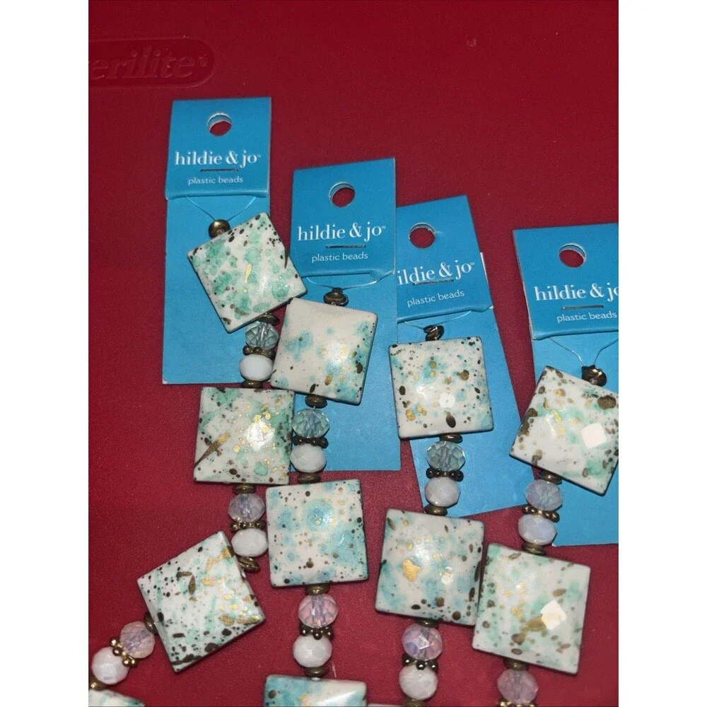 ! Lot  Hildie & Jo Plastic  & Glass Bead Strands Jewelry Craft Beautiful